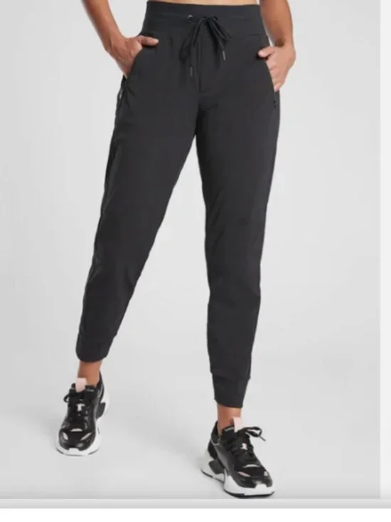 Athleta Trekkie North women's joggers Size 12 T - Picture 2 of 7